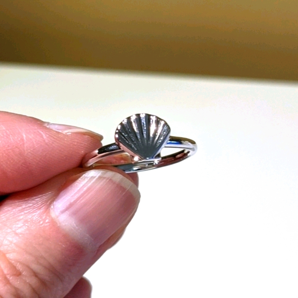 Sterling silver shell ring - Picture 5 of 8